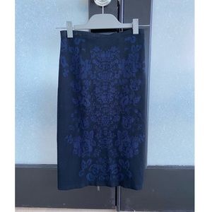 Banana Republic Pencil skirt floral black blue XS